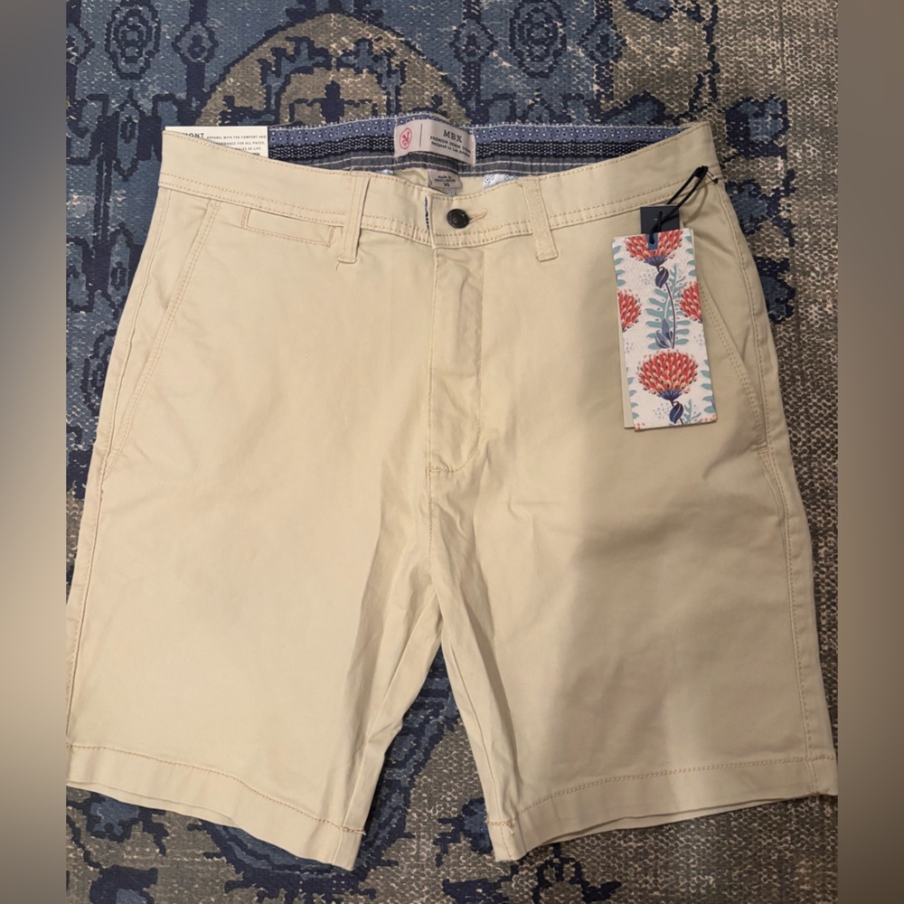 MBX Mens Khaki Shorts - NWT